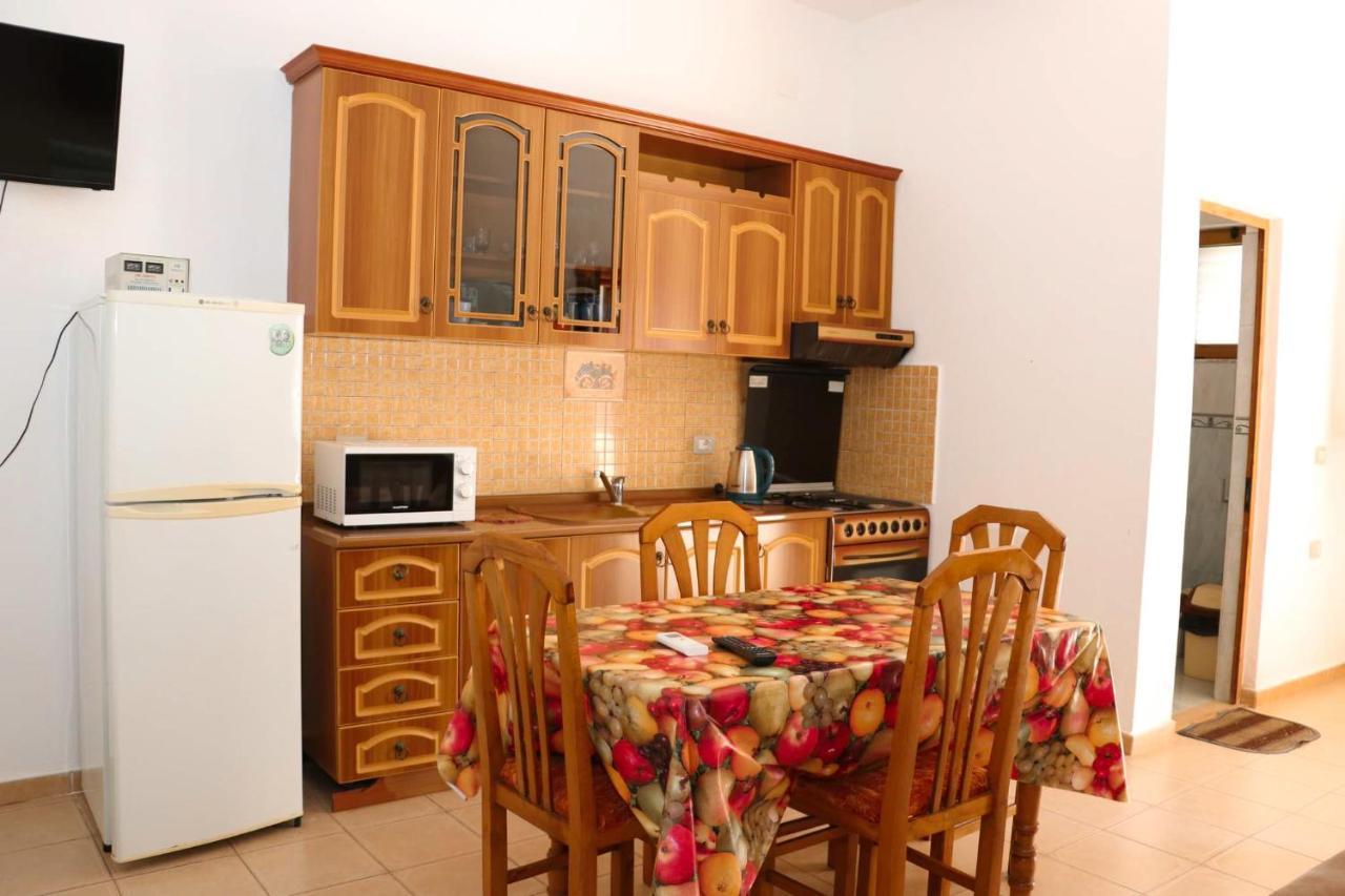 Apartment Celaj Velipojë Buitenkant foto