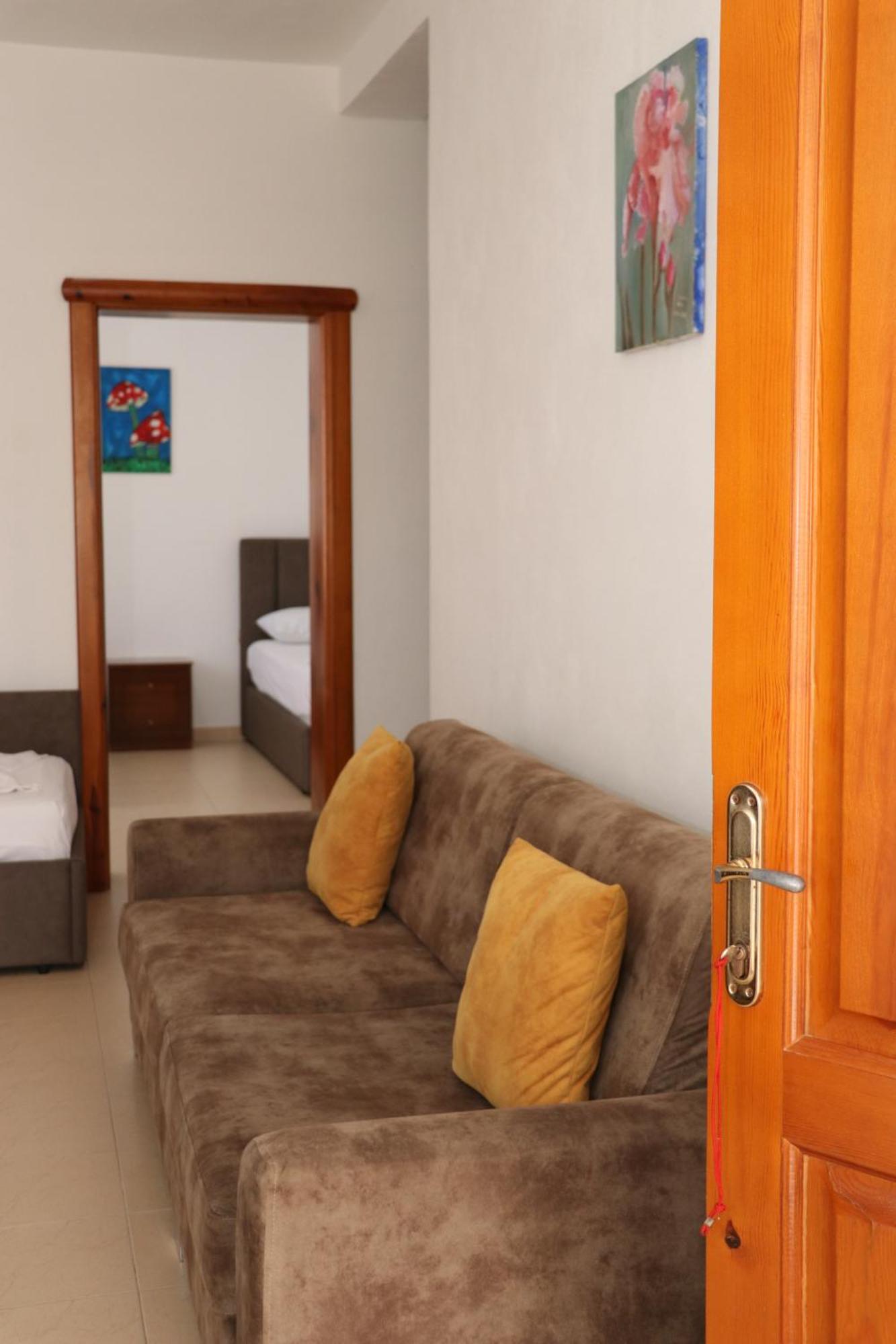 Apartment Celaj Velipojë Buitenkant foto